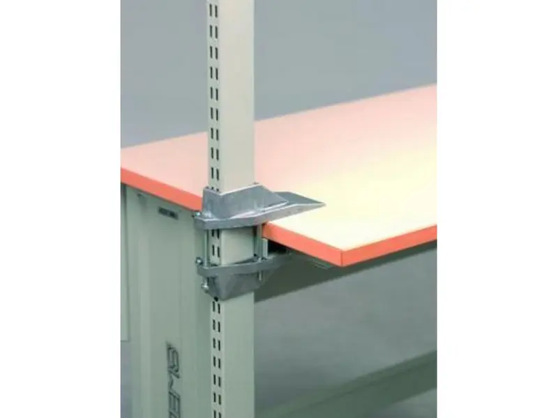 Aluminium bracket for upright