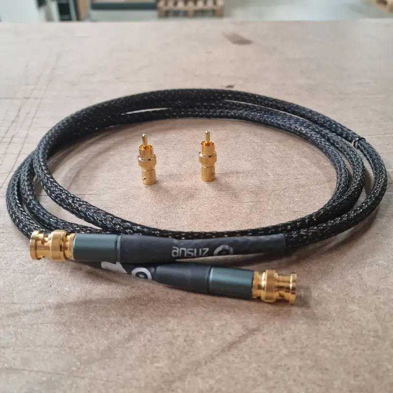 Ansuz Digitalz Aluminium BNC m RCA adapter (BRUGT)